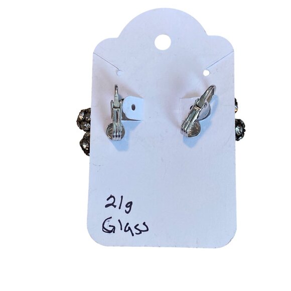 Vintage Floral Clip-On Earrings With Clear Rhinestones - Picture 8 of 8